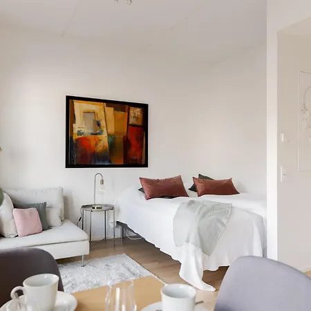 Location, Cozy And Peaceful Apartment *