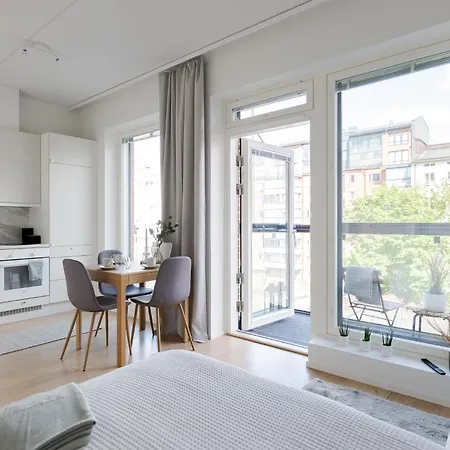 Location, Cozy And Peaceful Apartment Tampere